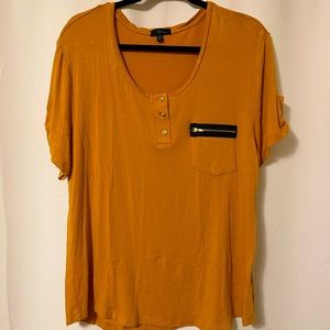 Women’s Zipper Pocket Blouse